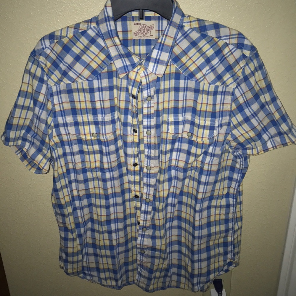 Lucky Brand snap on